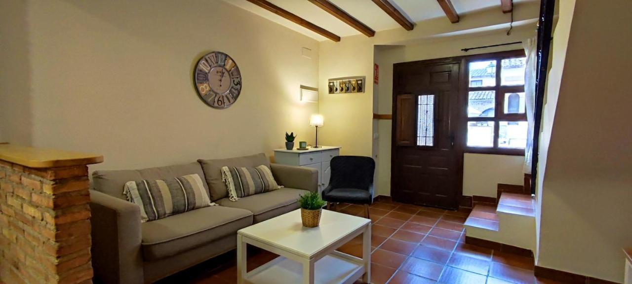 Masía de San Juan Casas Rurales con piscina y vistas a la montaña Segorbe Exterior foto