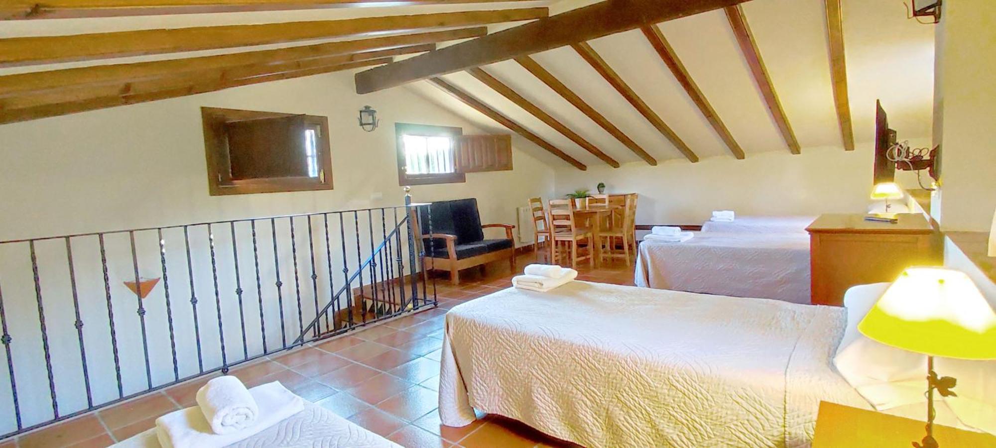 Masía de San Juan Casas Rurales con piscina y vistas a la montaña Segorbe Exterior foto
